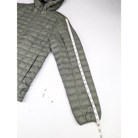 The North Face Men's Small Olive Quilted Thermoball Hooded Jacket - Picture 8 of 12